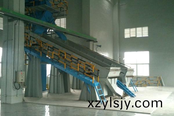 聯(lián)(lian)振(zhen)機(jī)(ji)械(xie)振動(dòng)(dong)篩在中石(shi)化使用現(xiàn)場