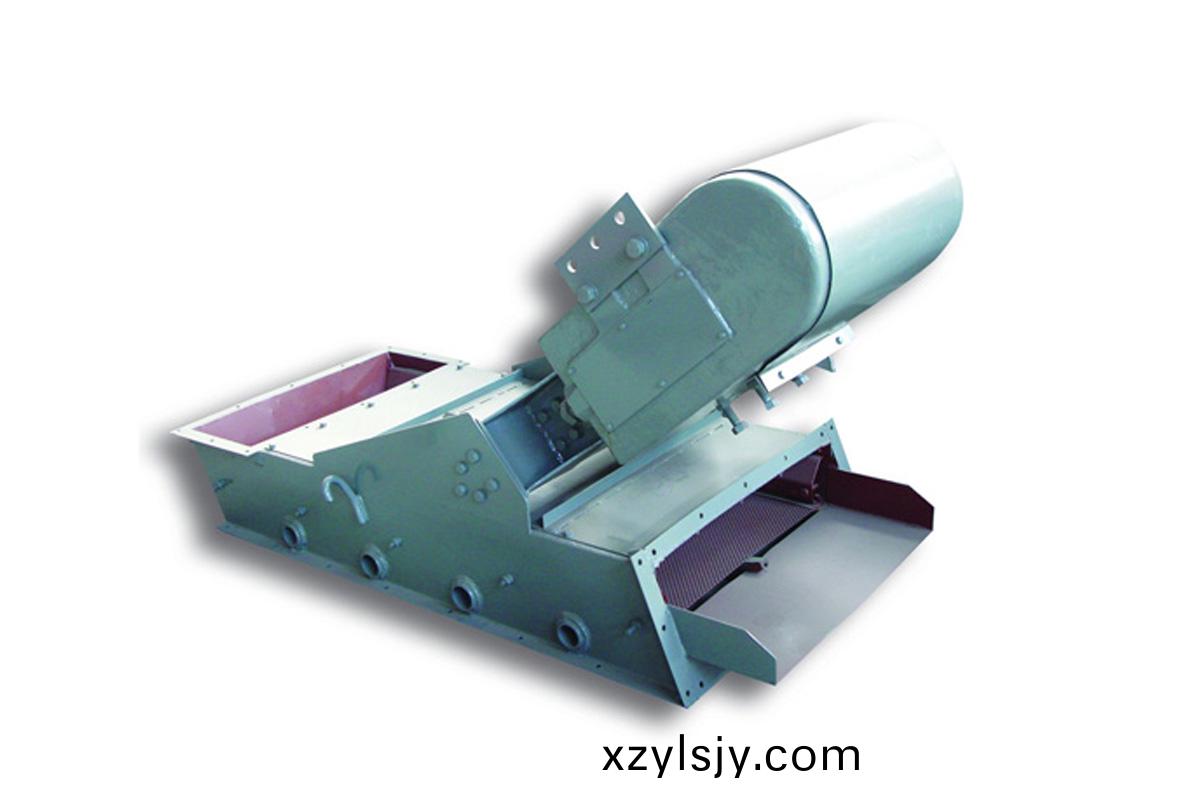 DZS 600×1500電磁振動篩(shai)